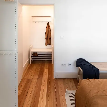 Lägenhet Modern Spacious Interior Well Connected
