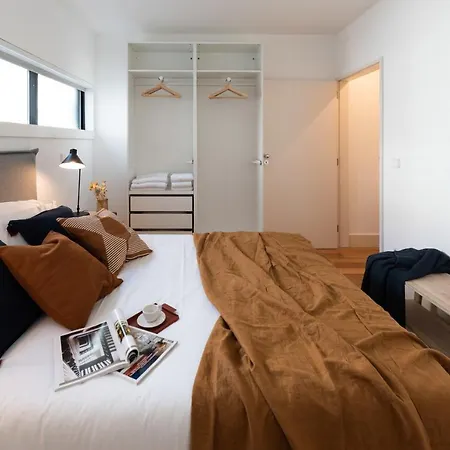 Modern Spacious Interior Well Connected Lisboa